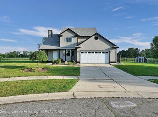 1211 Sumac Ln, Holt, MI 48842
