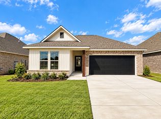 114 Pierce Ln, Maurice, LA 70555