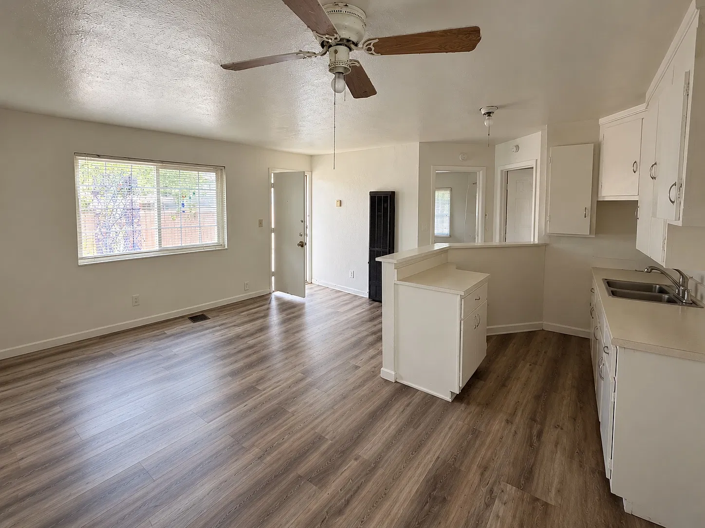 2612 Connie Dr — Photo 2