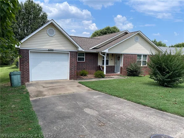 604 Evergreen Dr, Van Buren, AR 72956