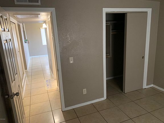 3rd image of 524-526 W Alaska St