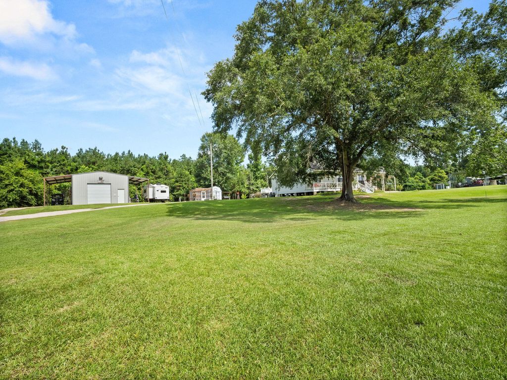 1096 Louisiana Ave #8, Leesville, LA - View 3