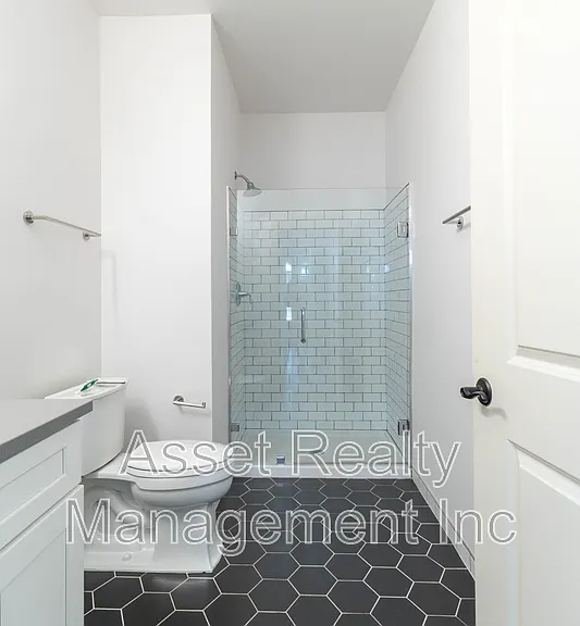 1120 Franck St #206 — Photo 17