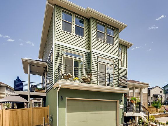 3rd image of 4380 Elegant St