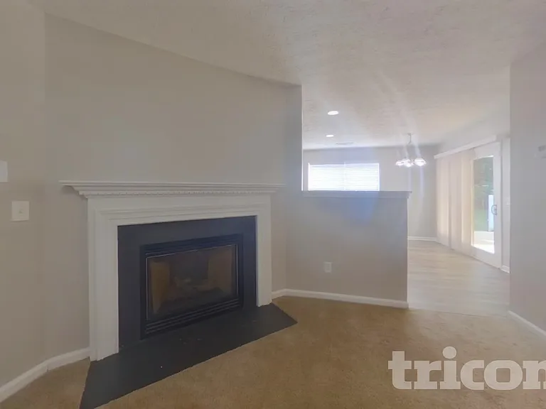 5370 Mountain Top Pl — Photo 3