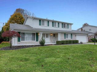 38528 Foxcroft St, Harrison Township, MI 48045