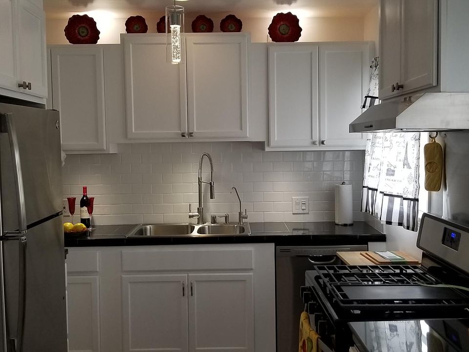 Kitchen 15x8.5