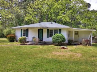 8239 Tyree Rd, Whitesburg, GA 30185