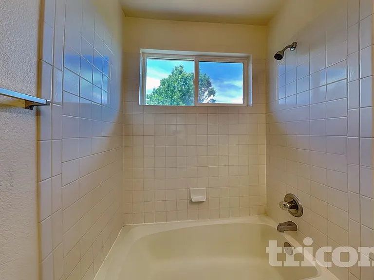 5389 S Bahama Ct — Photo 17