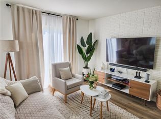 21370 Nandina Ln Unit 103, Santa Clarita, CA 91321