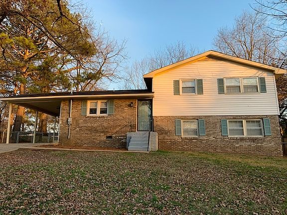 2nd image of 3116 Delia Ln NW