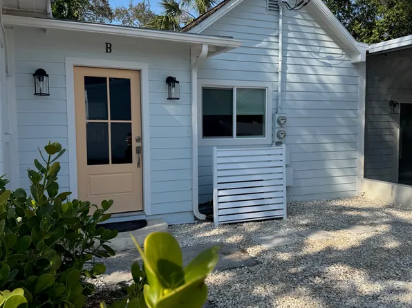 303 Vincent St #B, Crystal Beach, FL 34681