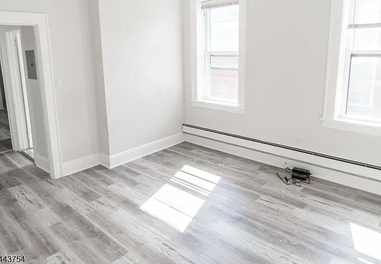 57 Glenridge Ave #3R — Photo 11
