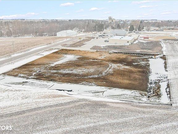 2nd image of 102 Sunrise Blvd