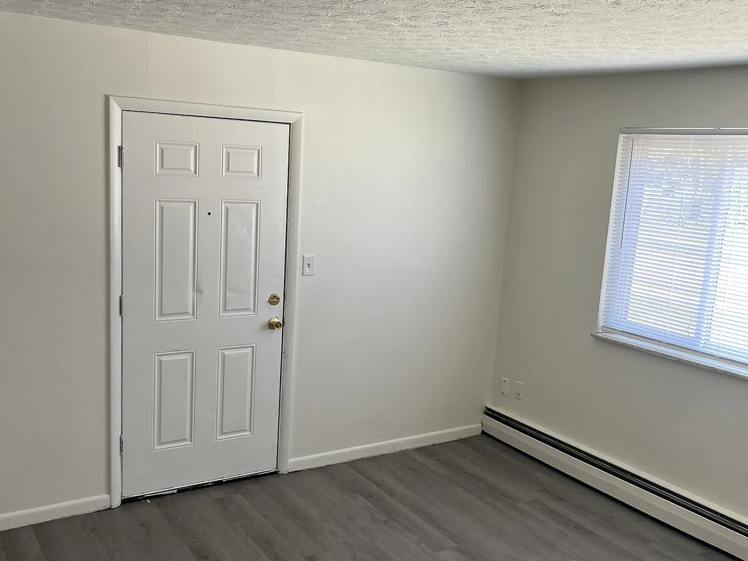 315 Ethel Avenue - 1 — Photo 4