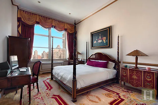 Sold by Halstead Real Estate | media 18