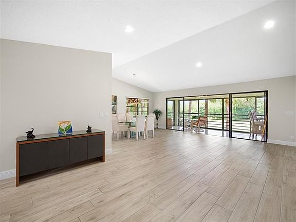 4th image of 11213 Aspen Glen Dr #201