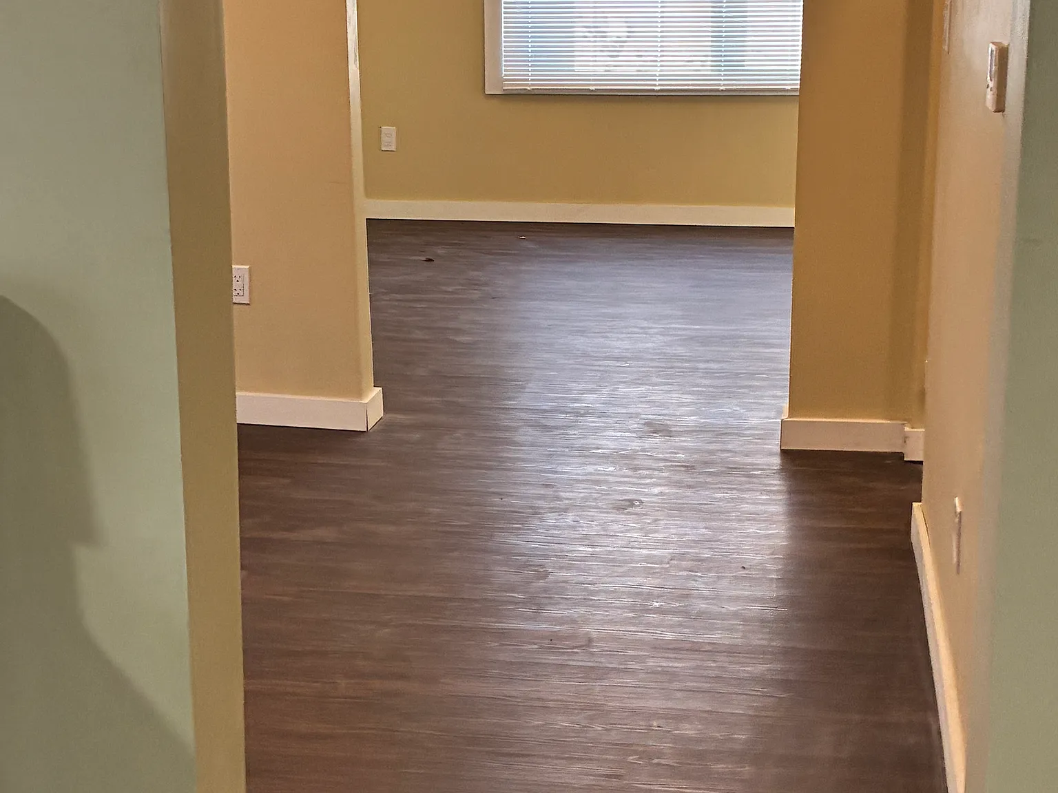 2 bed, 2000 sqft, $1,550 — Photo 2