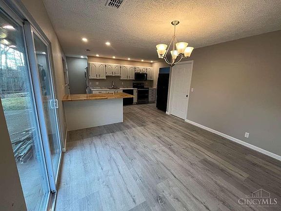 3rd image of 2335 Bluelark Dr