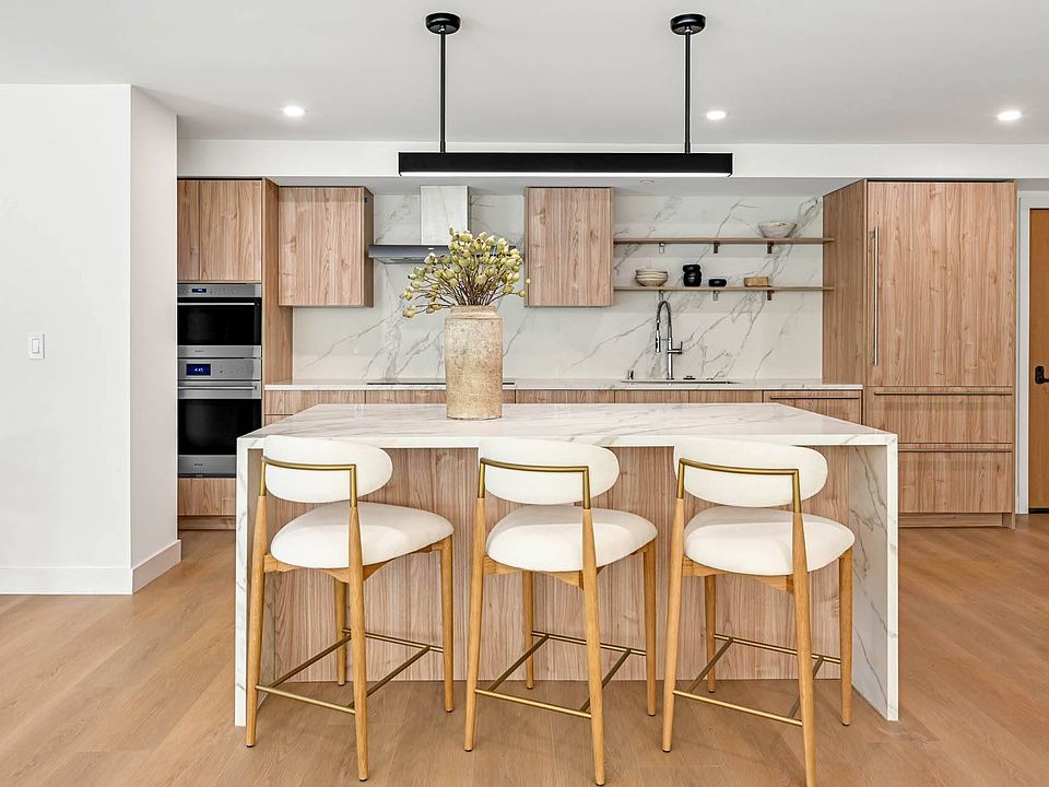 Palma Beverly Hills 1BR Kitchen