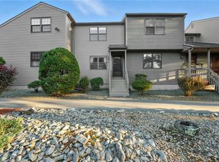 2703 Pinewood Dr, Smithfield, RI 02917
