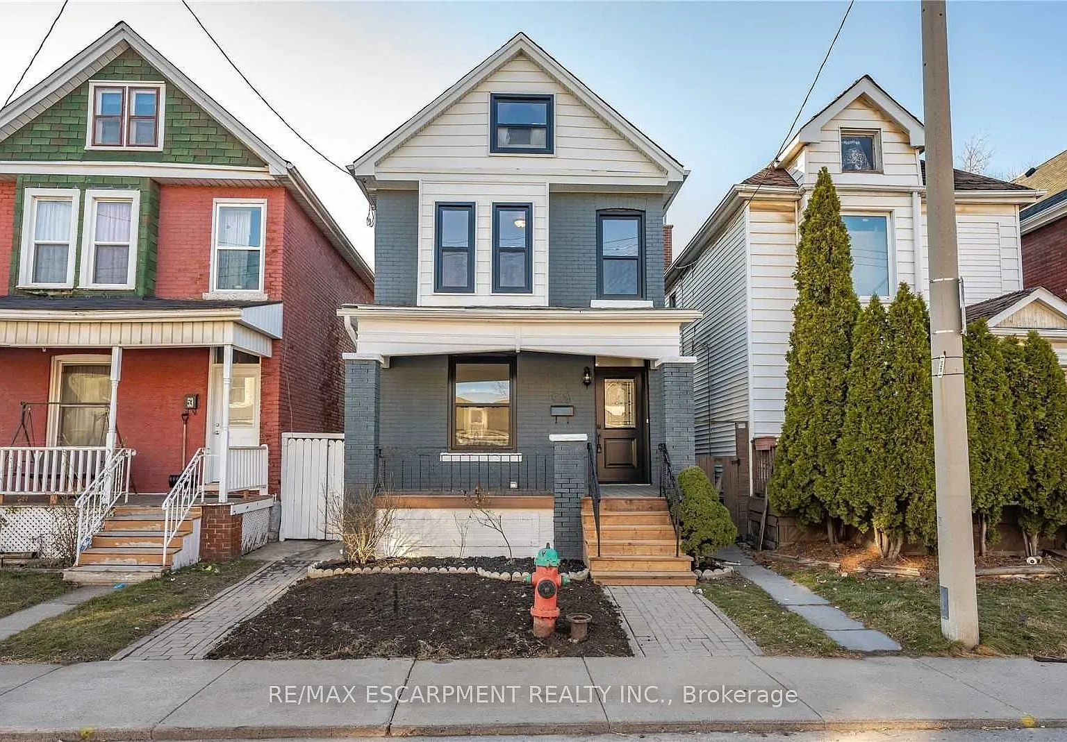 3 bed, $2,550 — Photo 1