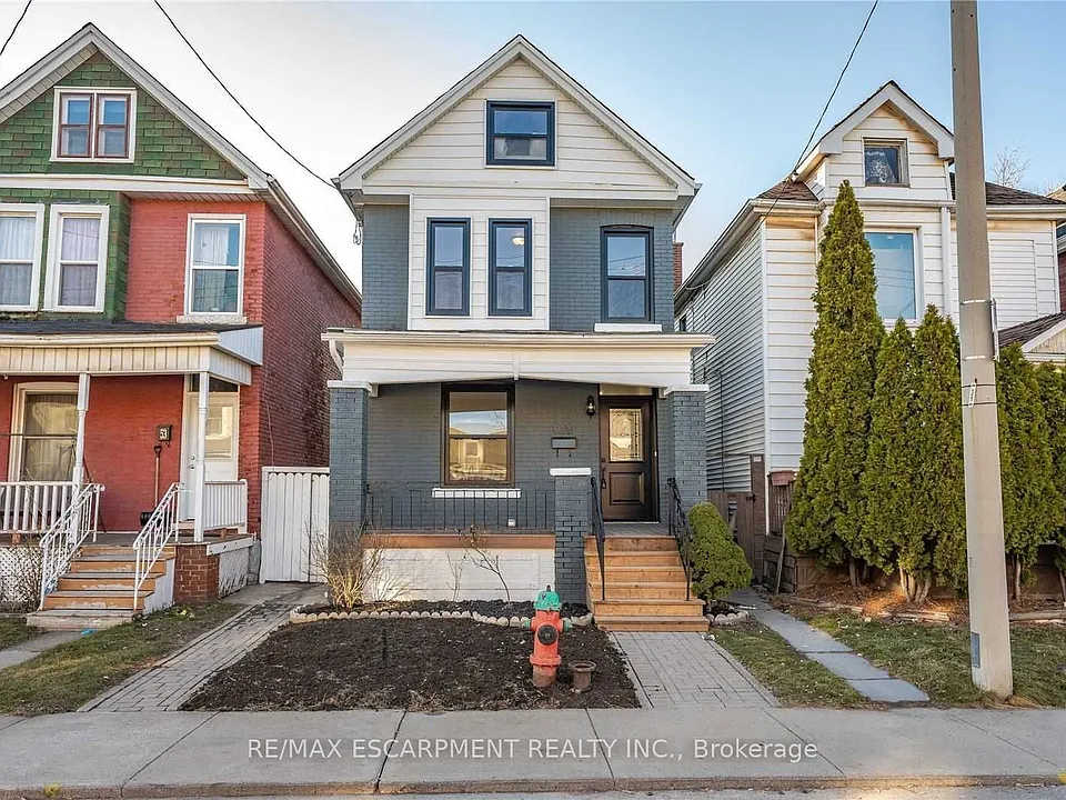 53 1/2 Kinrade Ave