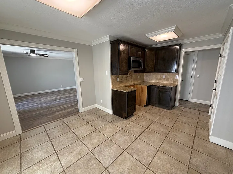 5103 San Antonio Ave — Photo 10