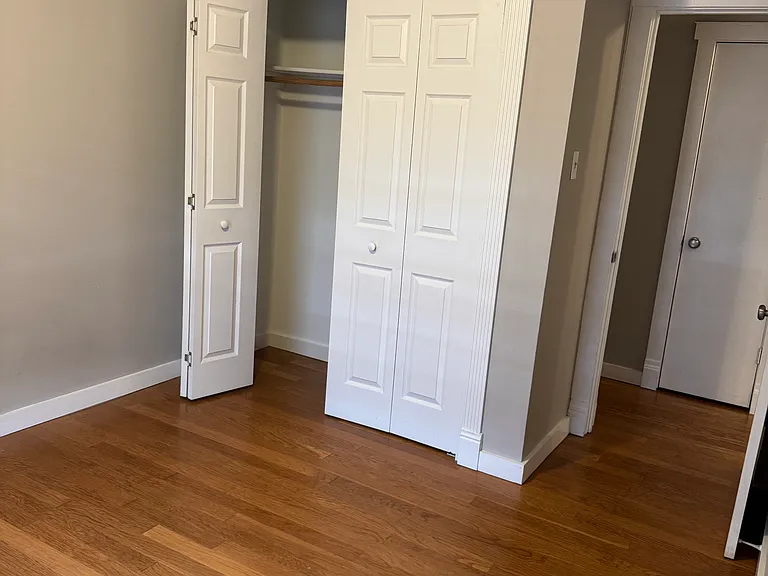 5201 Suburban Dr — Photo 12