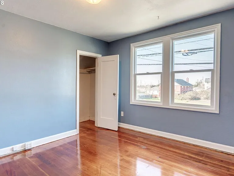 9222 NE Glisan St — Photo 7