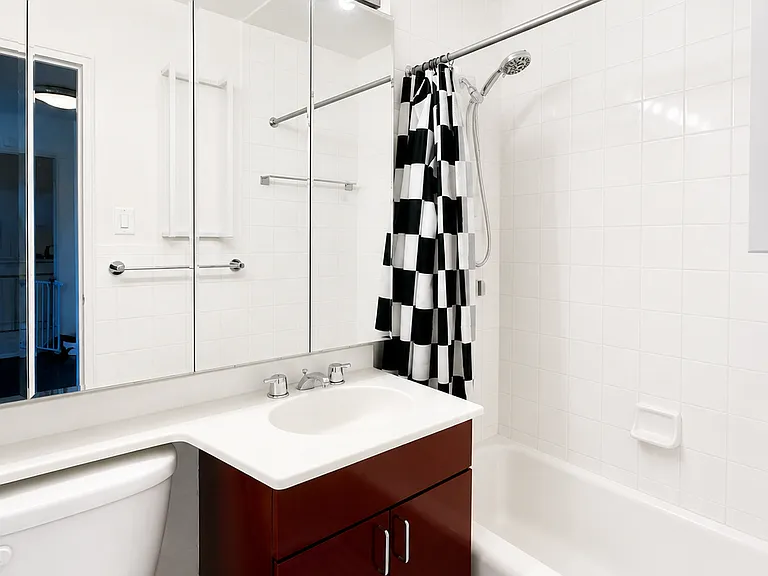 360 W 22nd St #10C — Photo 13