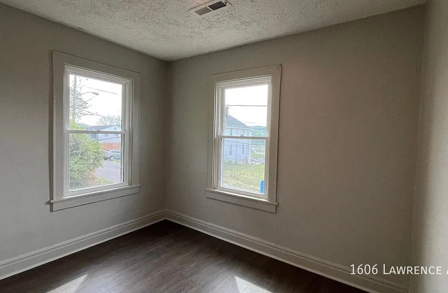 3 Bedroom 1 Bath Home Located in SE, Roanoke — Photo 2