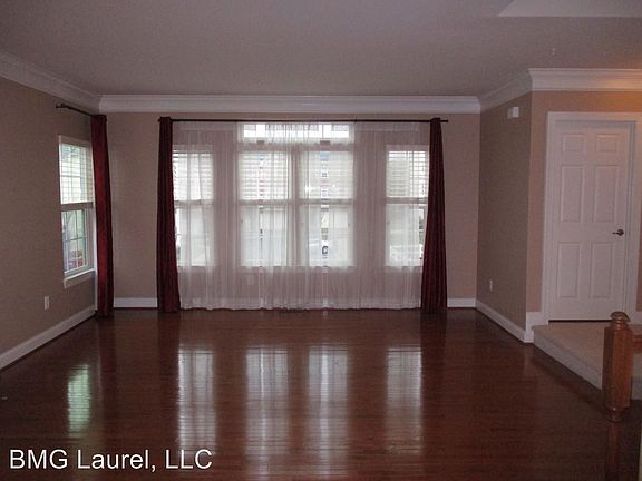 2nd image of 3929 Broadheath Cir