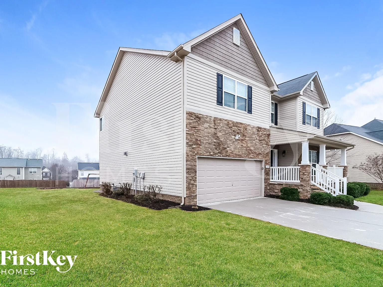 5 bed, 3.5 bath, 2879 sqft, $3,100 — Photo 2