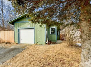 8186 Country Woods Dr, Anchorage, AK 99502