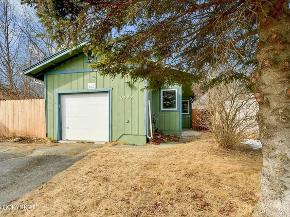8186 Country Woods Dr, Anchorage, AK 99502