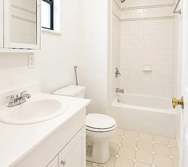 786 Amsterdam Ave #3N — Photo 8