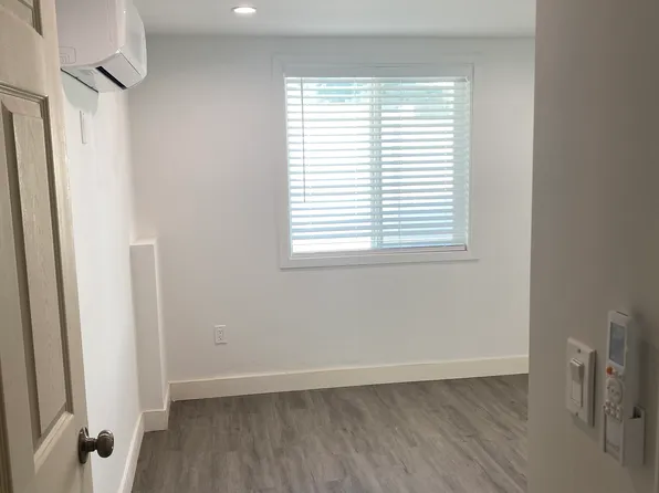 15526 Donmetz St, Mission Hills, CA 91345
