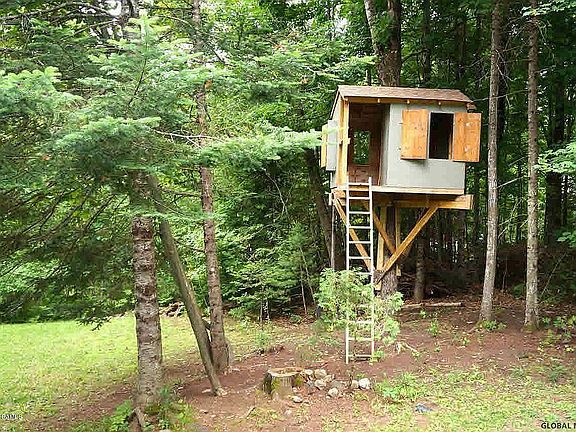 Tree house