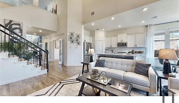 1210 Smoketree Ln — Photo 4