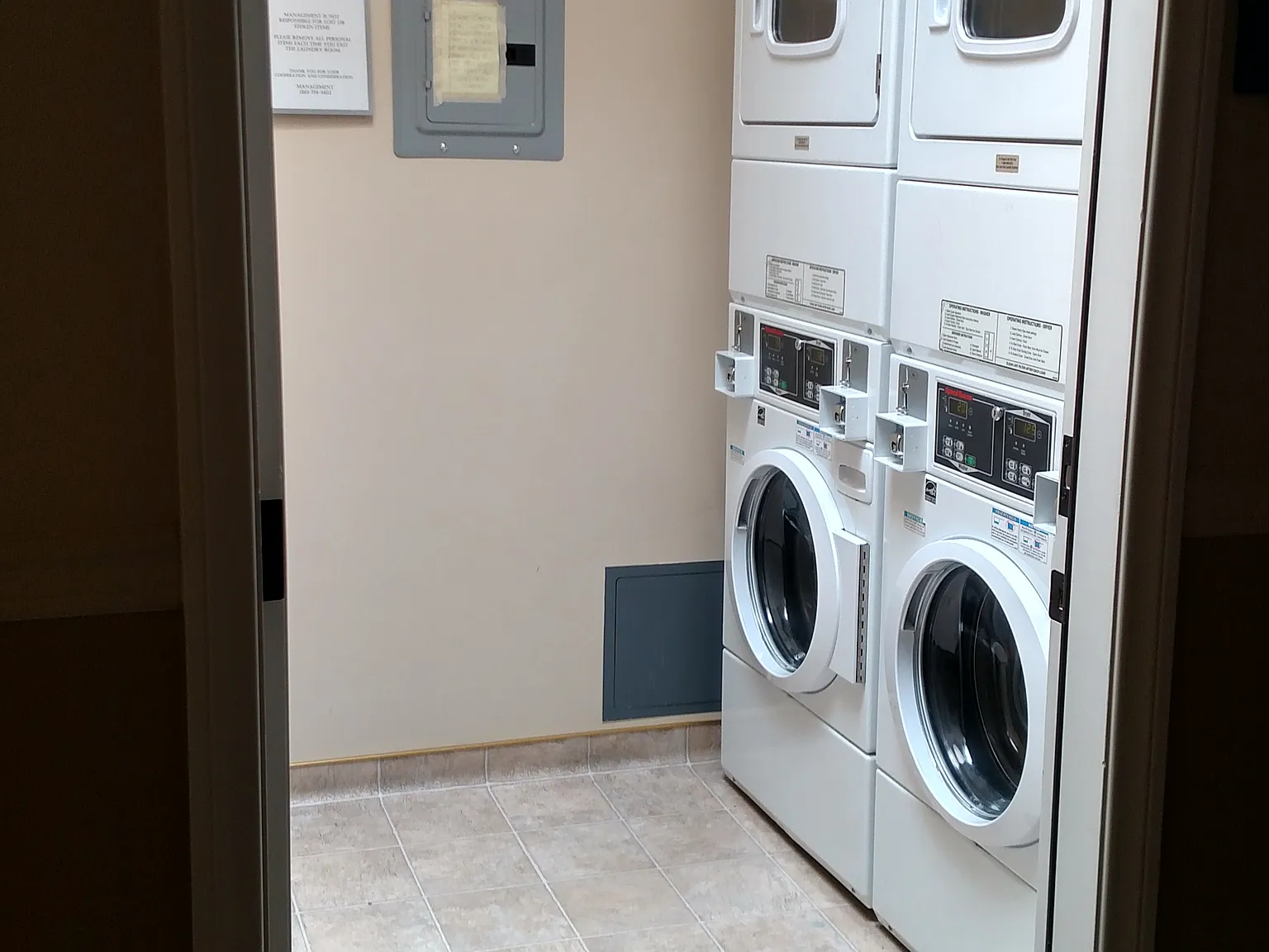 1 bed, 547 sqft, $2,100 — Photo 2