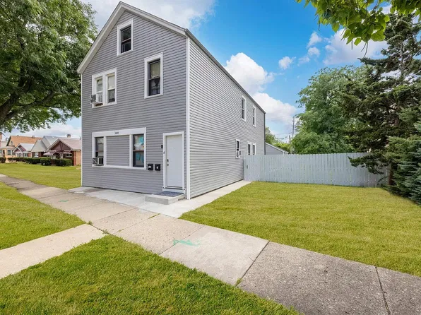 3800 Saint Paul Ave APT 2, Bellwood, IL 60104
