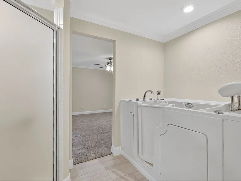 2294 Knollwood Dr — Photo 12