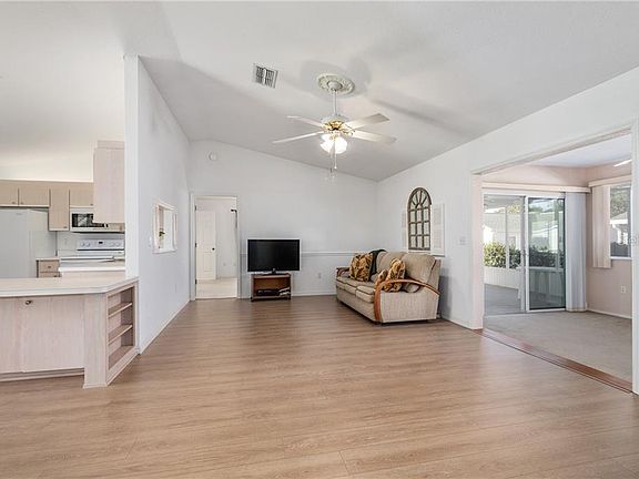2nd image of 17375 SE 98th Cir
