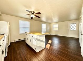 806 7th St BACK B, Green Bay, WI 54304