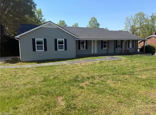 192 Shoals Rd, Pinnacle, NC 27043