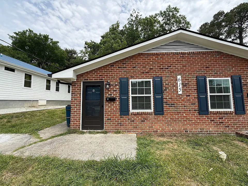 615 Burlington Ave #A