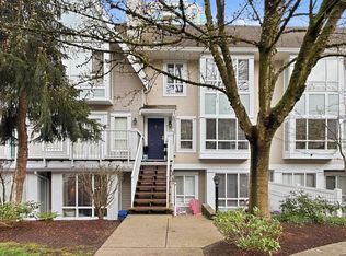 6588 Southoaks Cres #10, Burnaby, BC