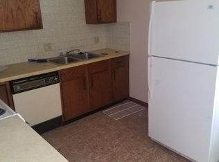 727 Griffith Dr APT 3, Manhattan, KS 66502
