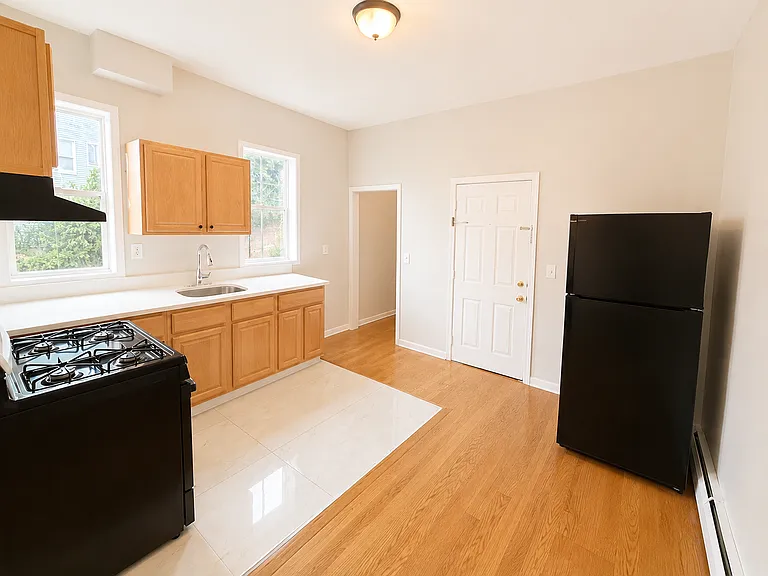 378 S 12th St #1 — Photo 1